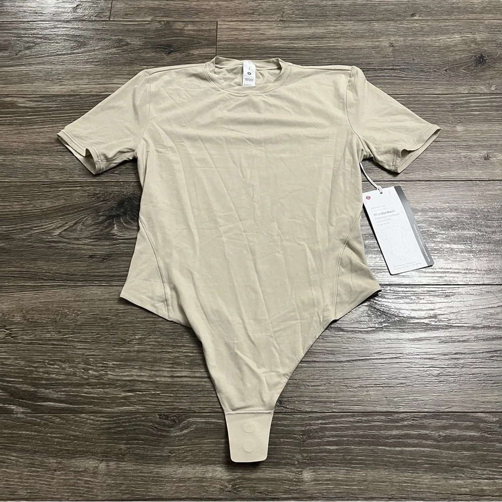 NWT Lululemon Wundermost Nulu Short-Sleeve Crew Thong Bodysuit Mojave Tan S